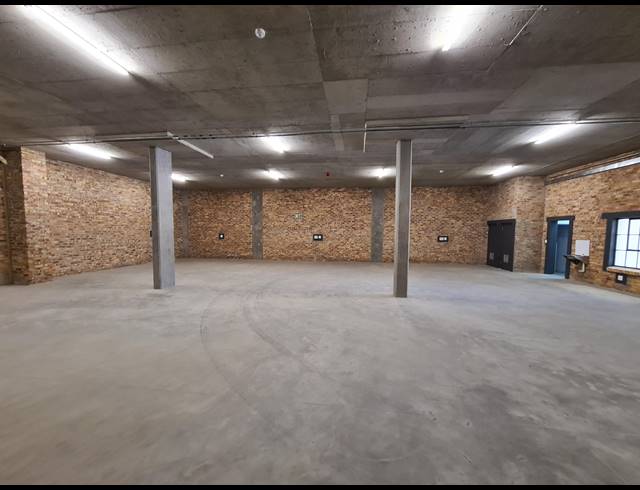 416M² WAREHOUSE TO LET IN RIVERSANDS